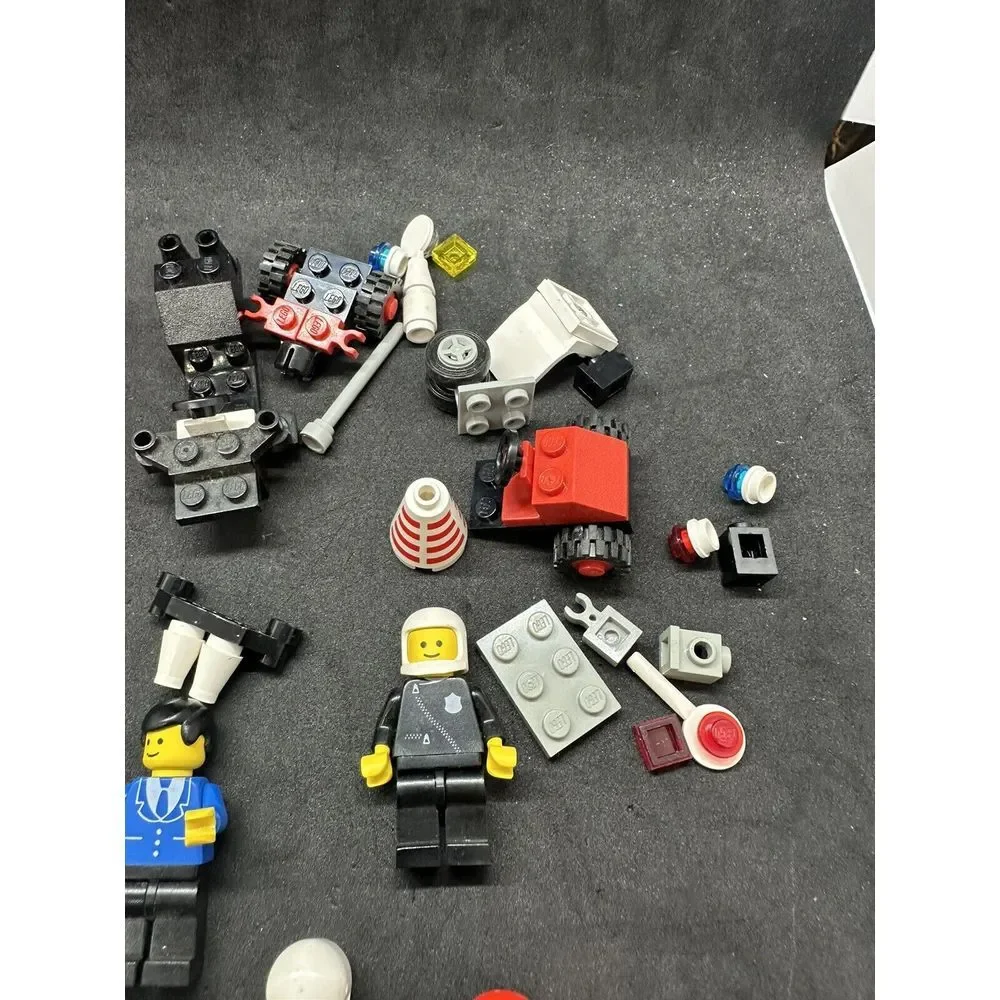 Vintage Lego‎ Minifigure Lot Space Town Late 80's Early 90's Misc Items